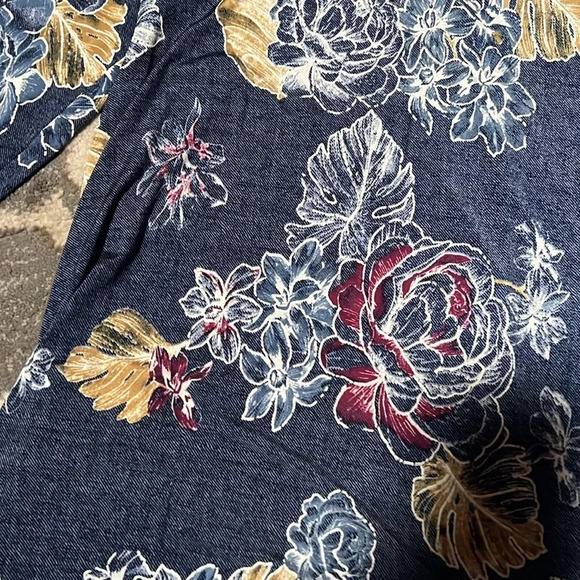 Paisley grace boutique dress. Like new. Super soft and stretchy. - Picture 2 of 4